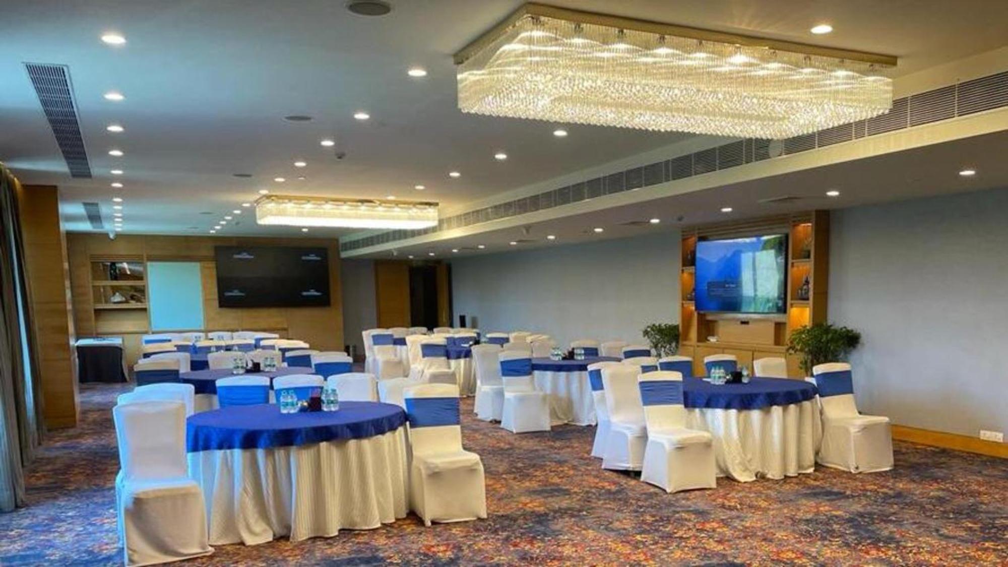 Crowne Plaza Today Gurugram By Ihg Gurgaon Dış mekan fotoğraf